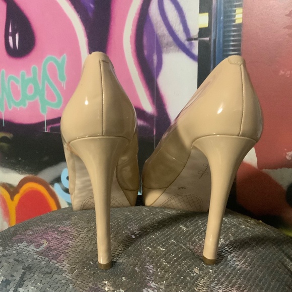 Jessica Simpson Waleo Nude Patent Leather Platform Pump Size 11 - Picture 3 of 6